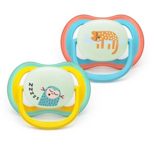 AVENT  Ultra Air NightTime,ортодонтски силиконови залъгалки  18м+, с дизайн маймунка/ленивец , в кутия за стерилизиране 0662.001