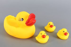 ВЕГА ТОЙС  Патета за вана жълти 201965892