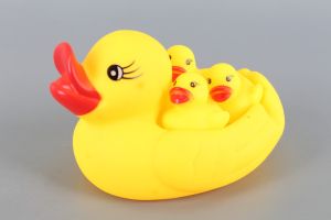 ВЕГА ТОЙС  Патета за вана жълти 201965892