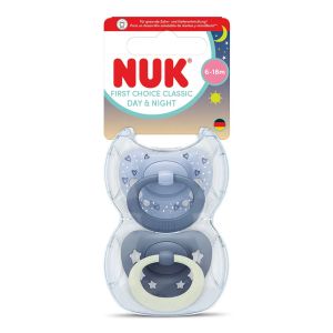 NUK FC Залъгалка силикон + кутийка 6-18 м 2 бр. DAY&NIGHT МОМЧЕ 176.383