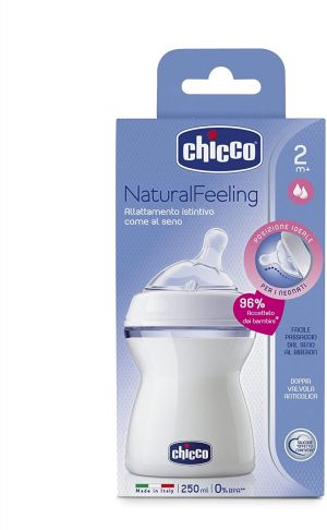 CHICCO Пластмасово шише Natural Feeling  250 мл. 2 м.+ N0202