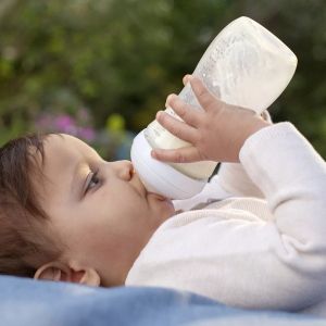 AVENT Комплект 2 бр. шишета Natural Response 330 мл 3м+00А-0608.001