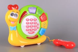 ВЕГА ТОЙС бебешка играчка -Музикално охлювче с български език  код 10000