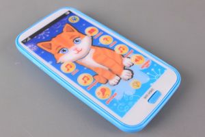 ВЕГА ТОЙС Смартфон с български език код 9881