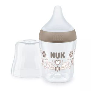NUK  Perfect Match Бебешко шише силик. биб. S,150мл., 0+мес. декорация сърце  215.014