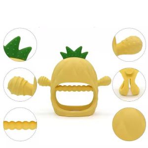 SEVI BEBE  Силиконова ръкавичка и чесалка Ананас 2 бр.  BR11-1